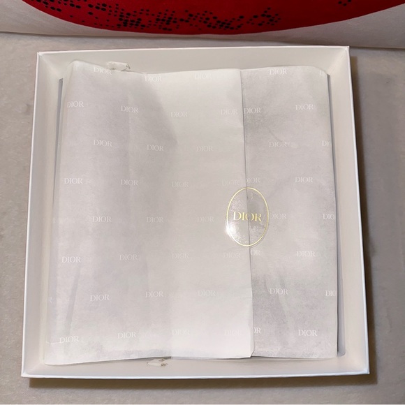 New Dior Keepsake Box - Picture 6 of 9